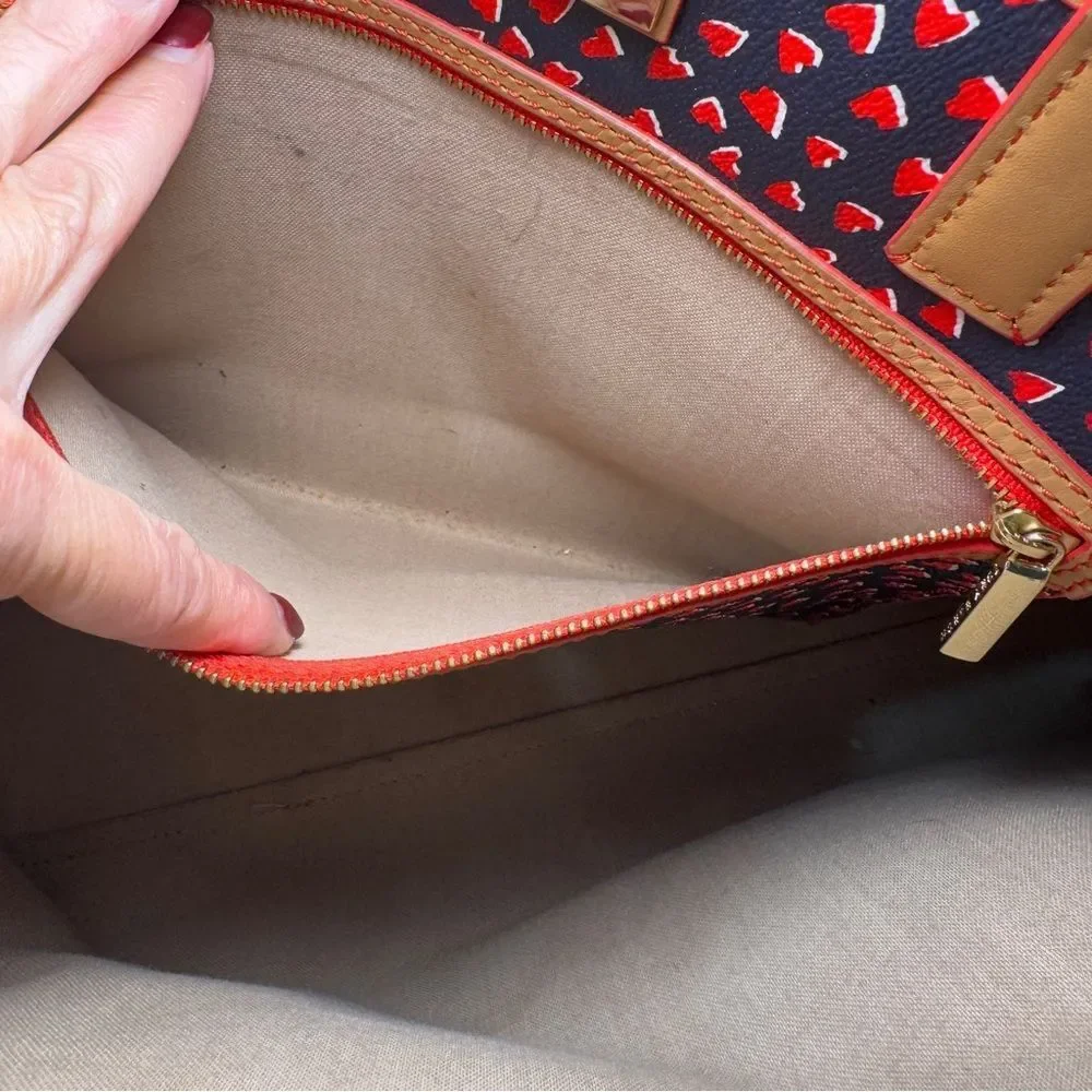 Tory Burch Kerrington Hearts Amore‎ Tote